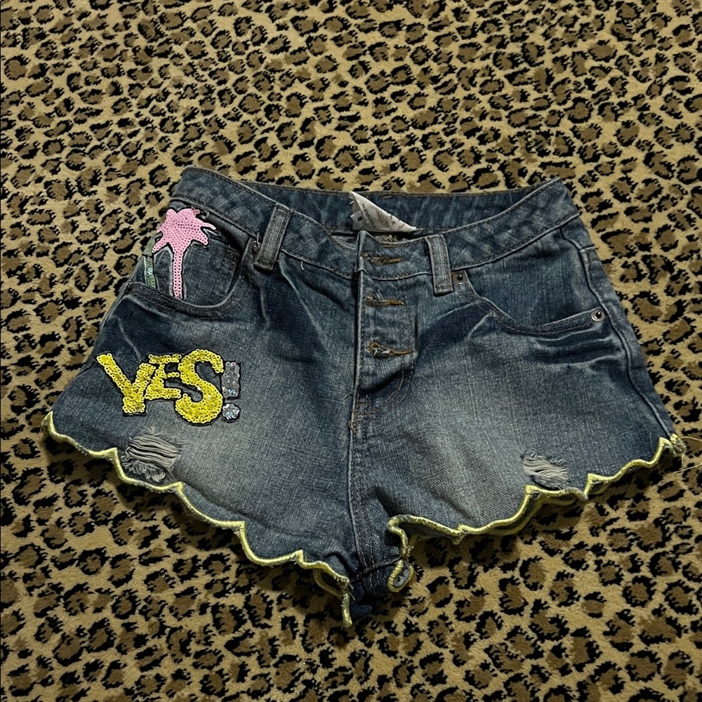 Hannah Banana Girls Size 8 Embellished Denim Scallop Hem Women's Shorts